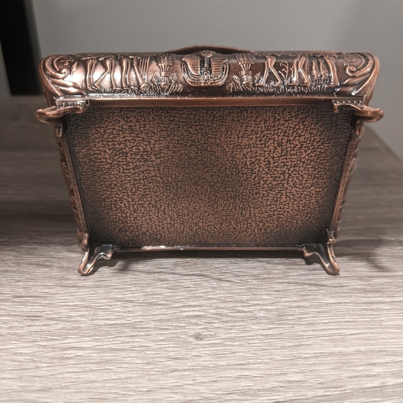 Egyptian Copper Wash Pewter Jewelry Trinket Box - Picture 9 of 9